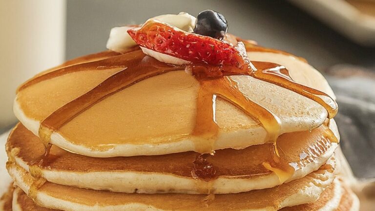 Hotcakes vs Pancakes: Understanding the Differences
